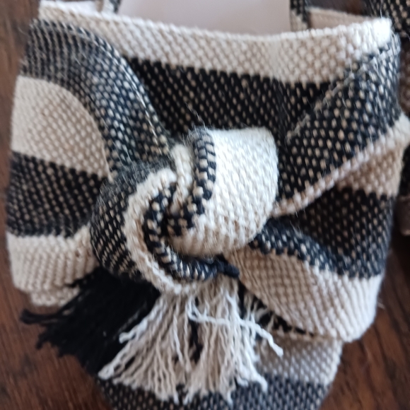 Saks Fifth Ave Black and White Striped Slip On Sandals - 7.5M - Picture 5 of 5